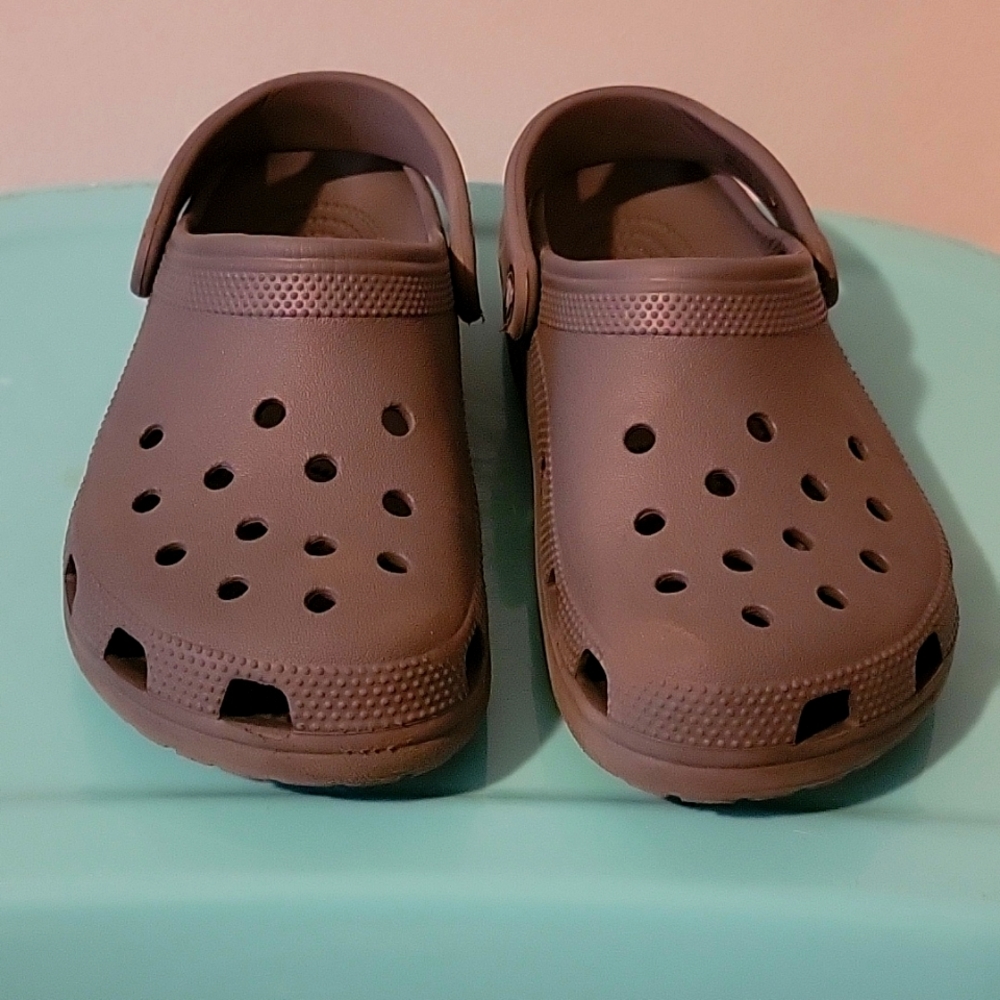 Crocs, Grey size 7 in women's, size 5 in men's